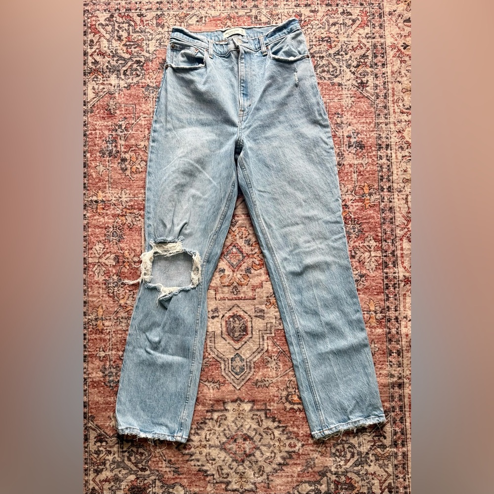 Abercrombie & Fitch Light Blue Distressed Women’s Curve Love Jeans